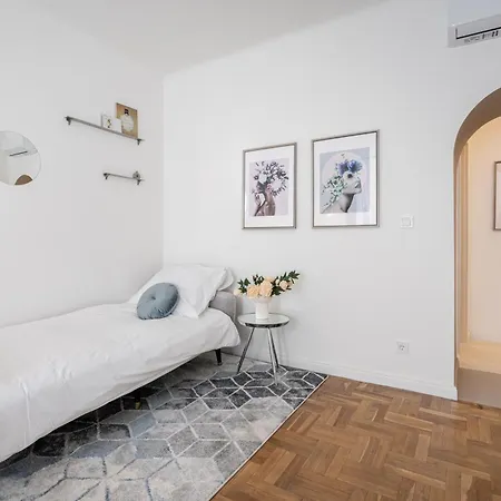 Appartement D71 - Cozy Suite, Location By Bqa Boedapest