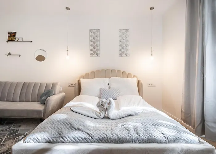 D71 - Cozy Suite, Location By Bqa Apartament