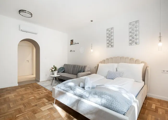 D71 - Cozy Suite, Location By Bqa Apartament